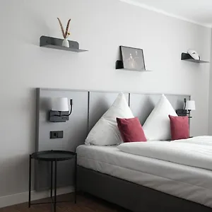 https://boutique-kaiser-hotel-apartments.frankfurtammainhotels.com